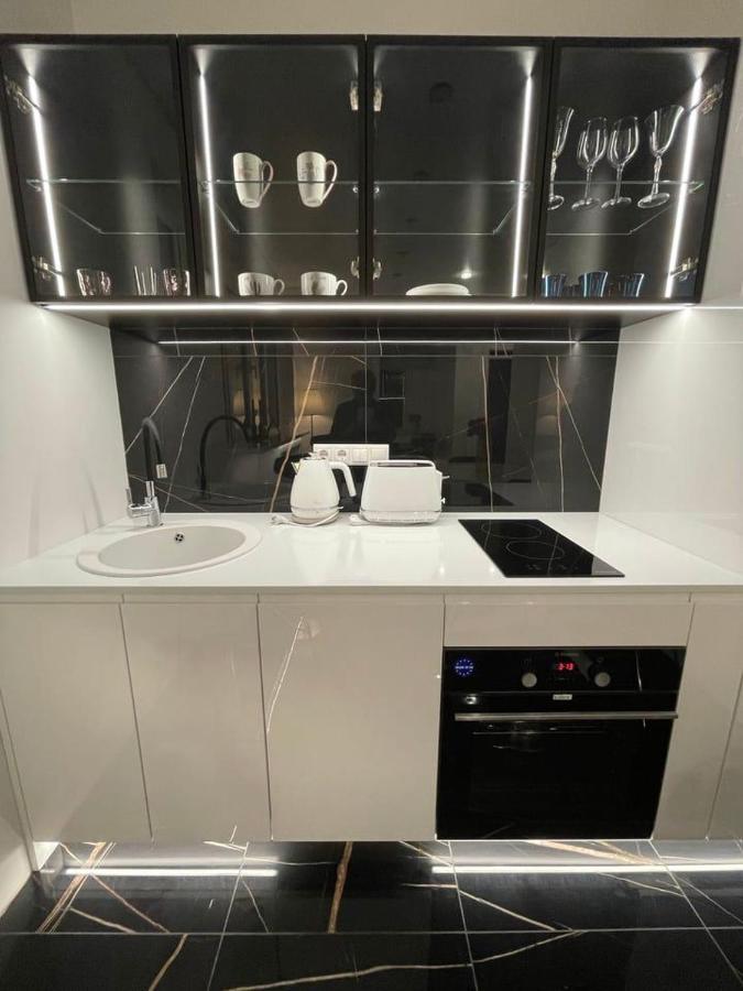 1 Room 65M2 Center Of Obolon Near River Side. Киев Екстериор снимка